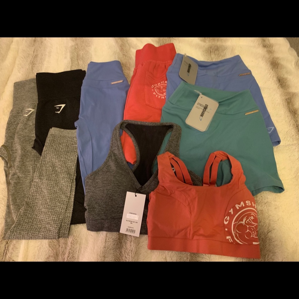 GYMSHARK LOT XS ✨PRICES LOWERED✨ - Picture 1 of 3